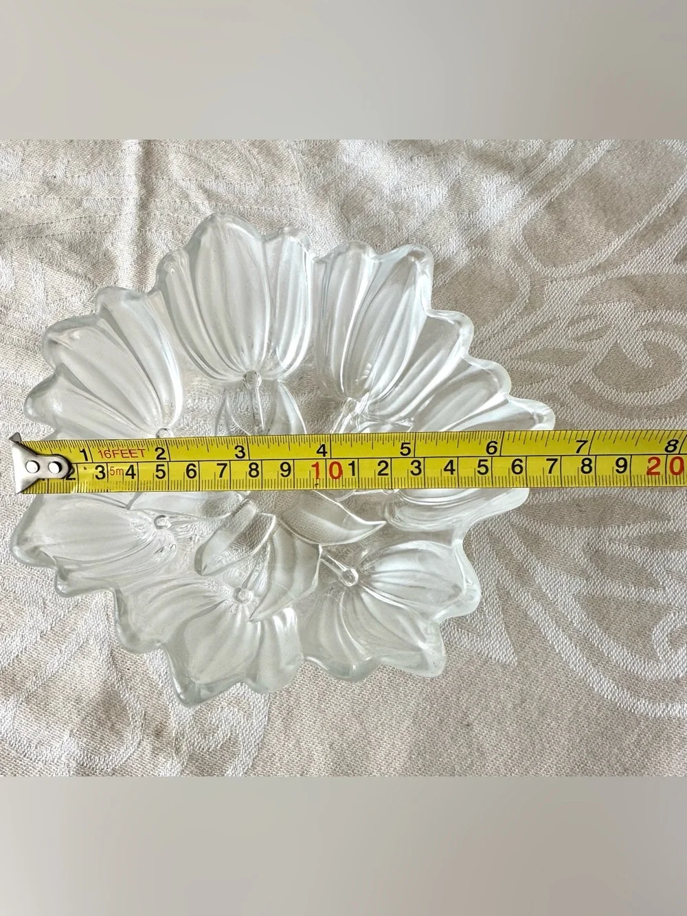Vintage Frosted Glass Tulip Floral Bowl Scalloped Serving Centerpiece Dish